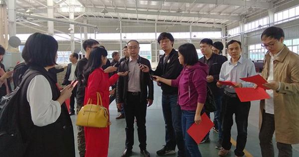 “聚焦企业发展，聚焦助困脱贫，聚焦千川木门” ——人民日报、新华社、新华网、湖北日报、湖北卫视 等主流媒体走进千川木门