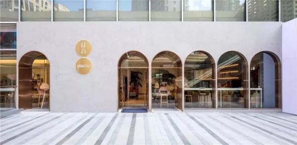 这类家居品牌，刷爆了顾客和资本的“朋友圈”
