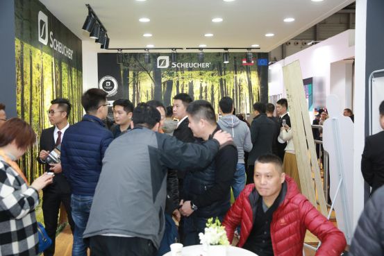 三层实木翘楚史迪莱克代表来华考察，携手必美地板开展新一轮市场攻势