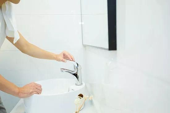 卫生间清洁很头疼？7个妙招解救你