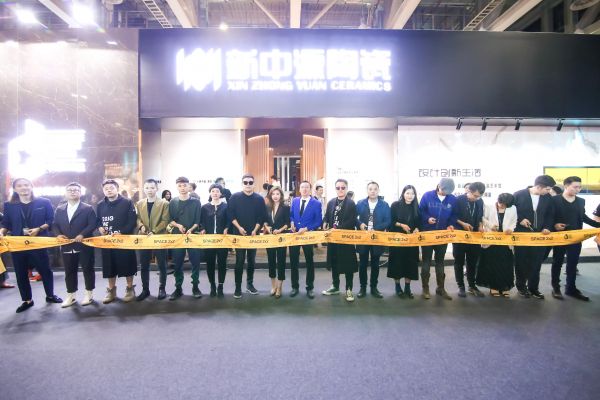在「SPACE 2X2」空间展的一天，12星都经历了什么？