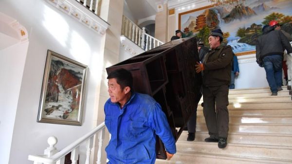 济南超豪华别墅被拆内景曝光 占地3亩外形似白宫