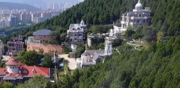 济南超豪华别墅被拆内景曝光 占地3亩外形似白宫
