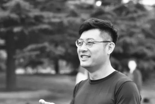 史洋斩获2018金堂奖最佳新锐设计师