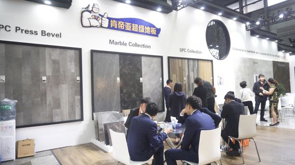 肯帝亚超级地板潘伟：2019小目标增长30%以上
