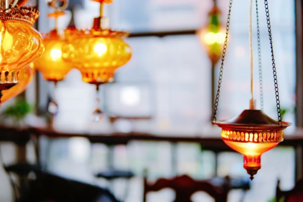 有钱人才能选择水晶灯,穷人为什么不适合?