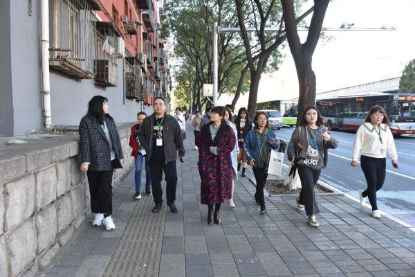 不满意？现场砸！ 今朝装饰启动首期“重锤出击 终身维护”标杆工程