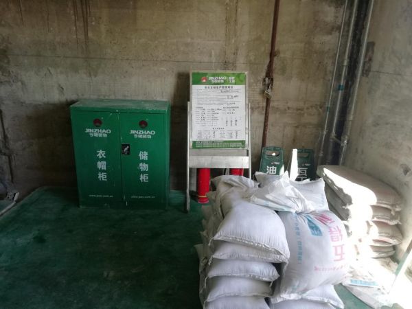 不满意？现场砸！ 今朝装饰启动首期“重锤出击 终身维护”标杆工程
