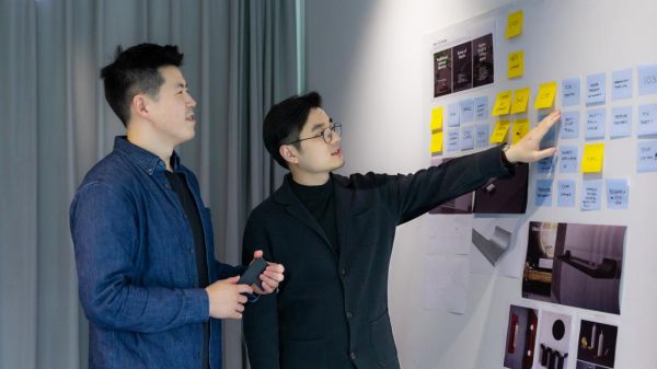 标题：德立与德国凤凰设计室强强联手，2020新品发布会将诠释“不凡设计”