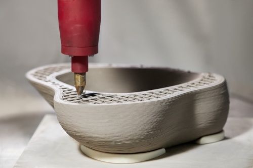 科勒携手当代艺术家Daniel Arsham推出限量3D打印台盆