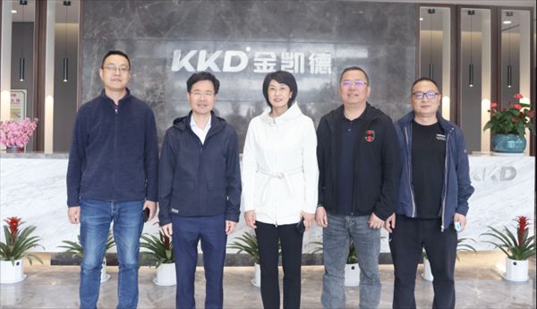 永康市人大常委会主任考察调研新闻稿413.png
