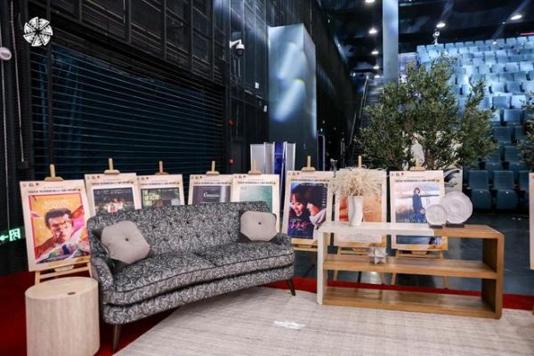 美克家居A.R.T.品牌十周年盛典在北影节开启 导演椅生动诠释银幕到家居的艺术融合
