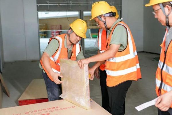 质量安全万里行|高温下的安全守护！兔宝宝难燃板公证检测合肥站，筑牢中科院临床医院“生命防火墙”